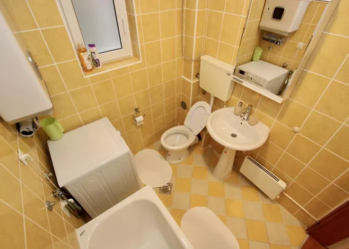 Cozy In Belgrade, Cukarica, Zeleznik, Free Parking And Wifi * Belgrad